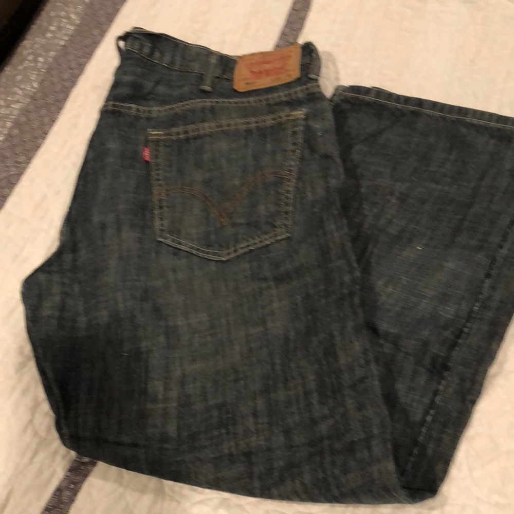 Men’s Levi jeans